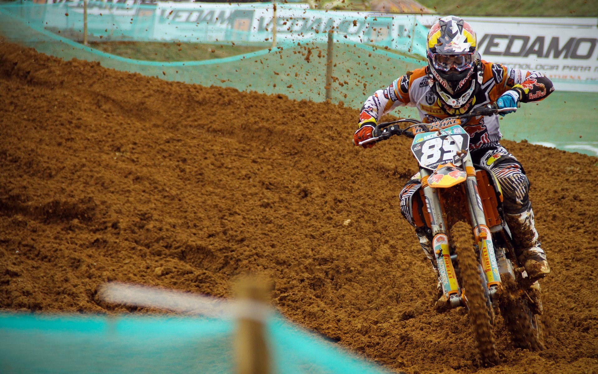 绿茵场上的意外与必然，从伊拉克爆冷乌克兰到库尔图瓦的德比时刻