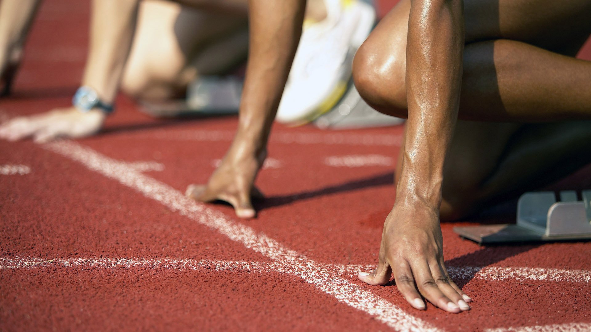 法拉利翻盘哈斯车队，皮亚斯特里关键制胜