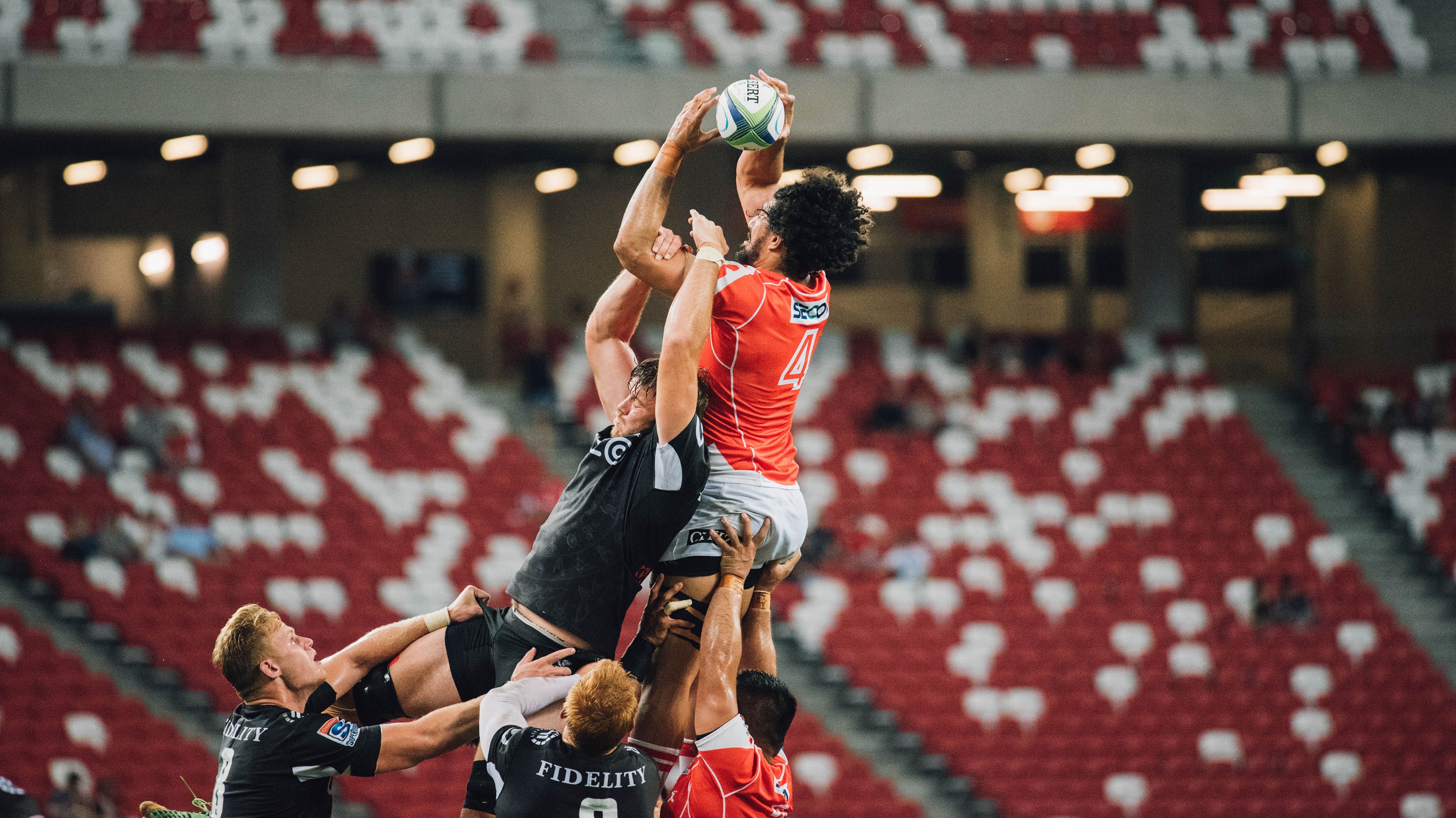 萨内一锤定音，荷兰险胜那不勒斯背后的战术博弈与个人英雄主义